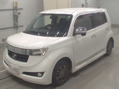 TOYOTA BB
