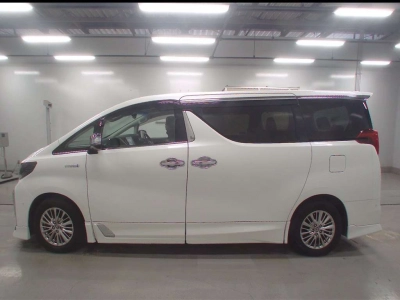 TOYOTA ALPHARD HYBRID