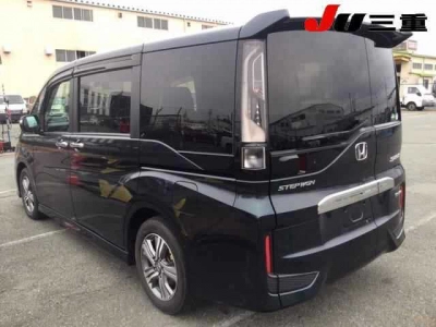 HONDA STEPWGN SPADA