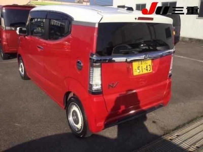 HONDA N-BOX SLASH