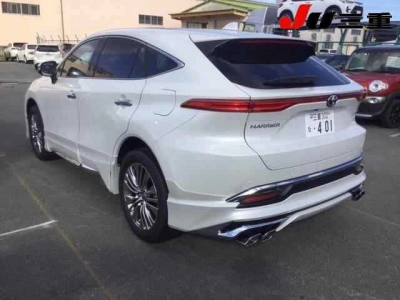 TOYOTA HARRIER