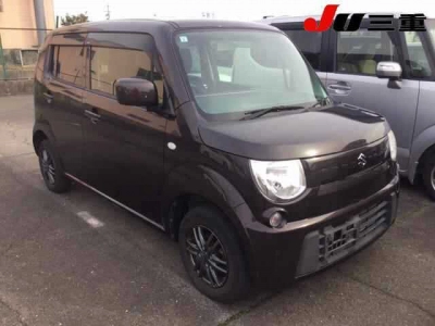 SUZUKI MRWAGON