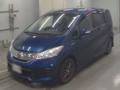 HONDA FREED HYBRID