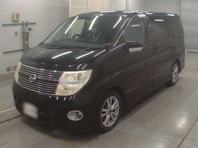 NISSAN ELGRAND