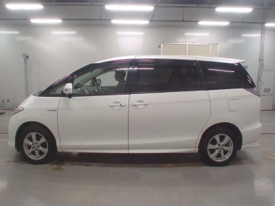 TOYOTA ESTIMA HYBRID