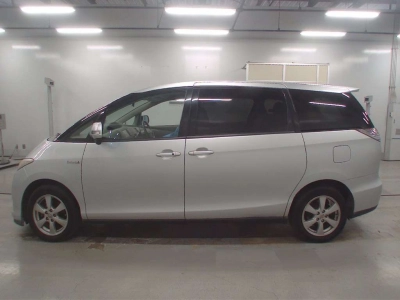 TOYOTA ESTIMA HYBRID