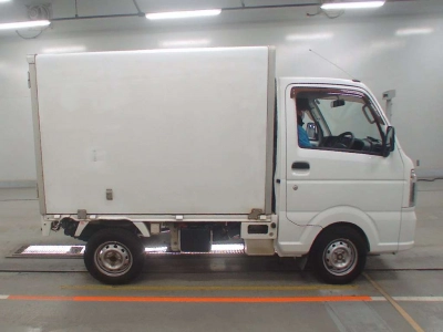 MITSUBISHI MINICAB TRUCK