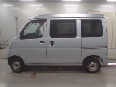 TOYOTA PIXIS VAN