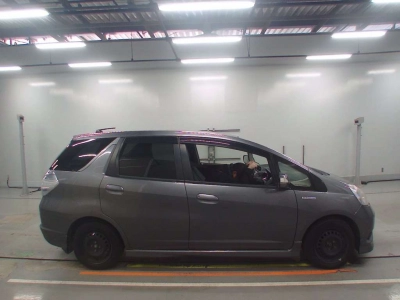 HONDA FIT SHUTTLE HYBRID