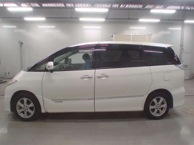 TOYOTA ESTIMA HYBRID