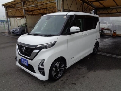NISSAN ROOX