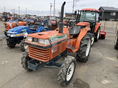 KUBOTA KUBOTA
