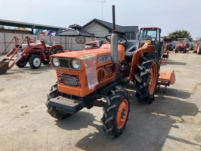 KUBOTA KUBOTA