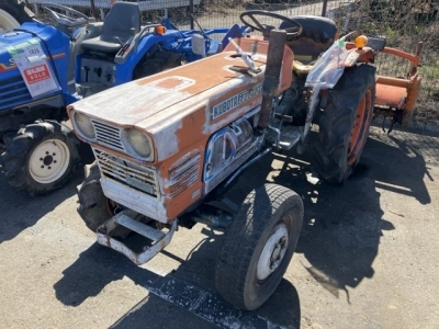 KUBOTA KUBOTA