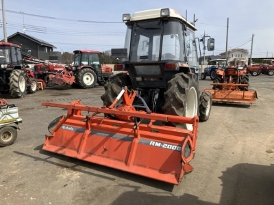 KUBOTA KUBOTA