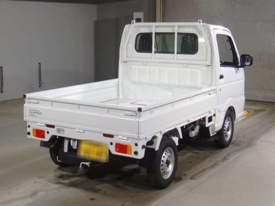 NISSAN CLIPPER TRUCK