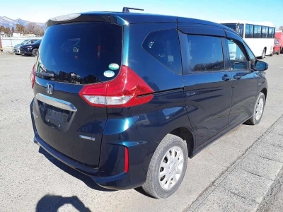 HONDA FREED + HYBRID