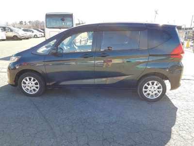 HONDA FREED + HYBRID