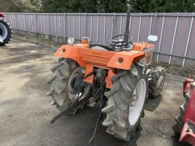 KUBOTA KUBOTA