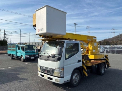 MITSUBISHI CANTER