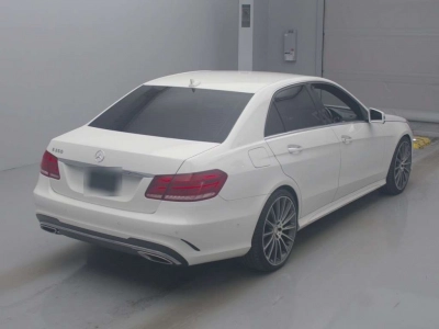 MERCEDES BENZ E CLASS