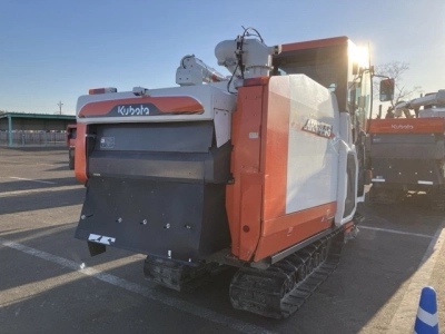 KUBOTA KUBOTA