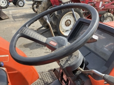 KUBOTA KUBOTA