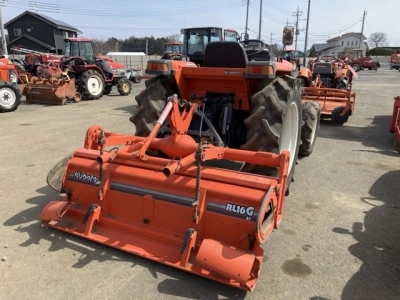 KUBOTA KUBOTA