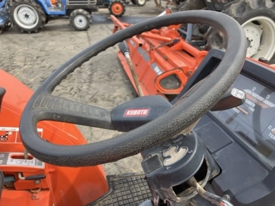 KUBOTA KUBOTA