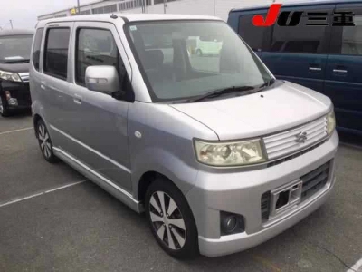 SUZUKI WAGON R STINGRAY