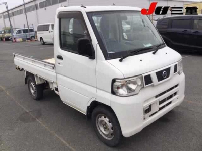 NISSAN NT100 CLIPPER