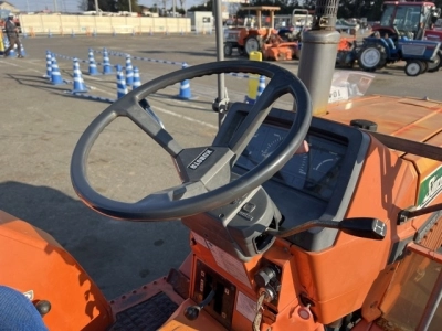 KUBOTA KUBOTA