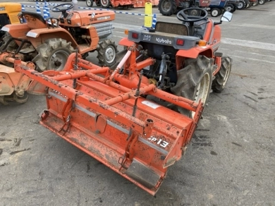 KUBOTA KUBOTA