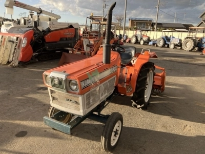 KUBOTA KUBOTA