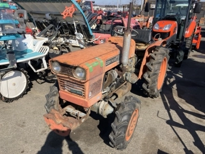 KUBOTA KUBOTA