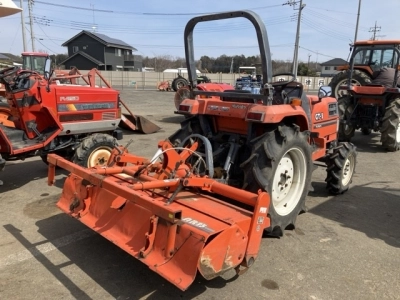 KUBOTA KUBOTA