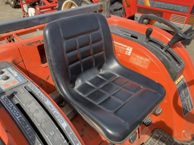 KUBOTA KUBOTA
