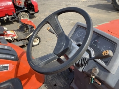 KUBOTA KUBOTA