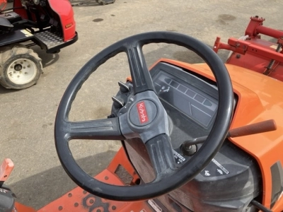 KUBOTA KUBOTA