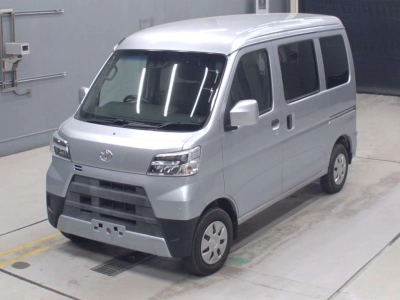 TOYOTA PIXIS VAN
