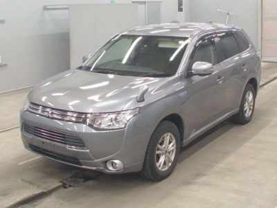 MITSUBISHI OUTLANDER PHEV