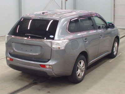 MITSUBISHI OUTLANDER PHEV