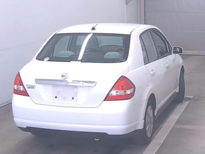 NISSAN TIIDA LATIO
