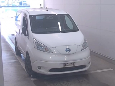 NISSAN E-NV200 VAN