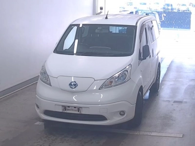 NISSAN E-NV200 VAN