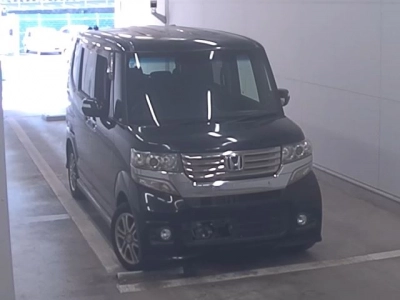 HONDA N BOX CUSTOM