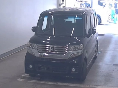 HONDA N BOX CUSTOM