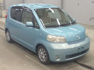 TOYOTA PORTE