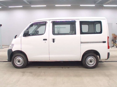 TOYOTA TOWN ACE VAN