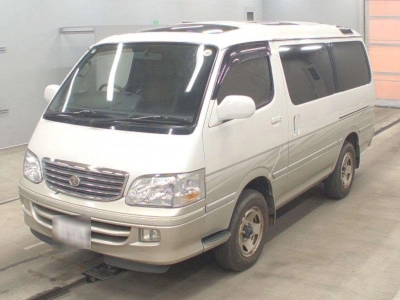 TOYOTA HIACE WAGON